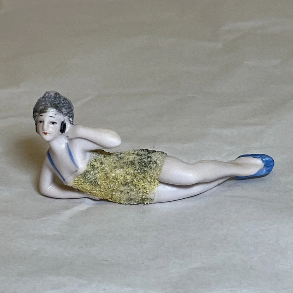 ANTIQUE ART DECO GERMAN BISQUE BATHING BEAUTY NUDE FIGURINE Vtg 5684 Textured
